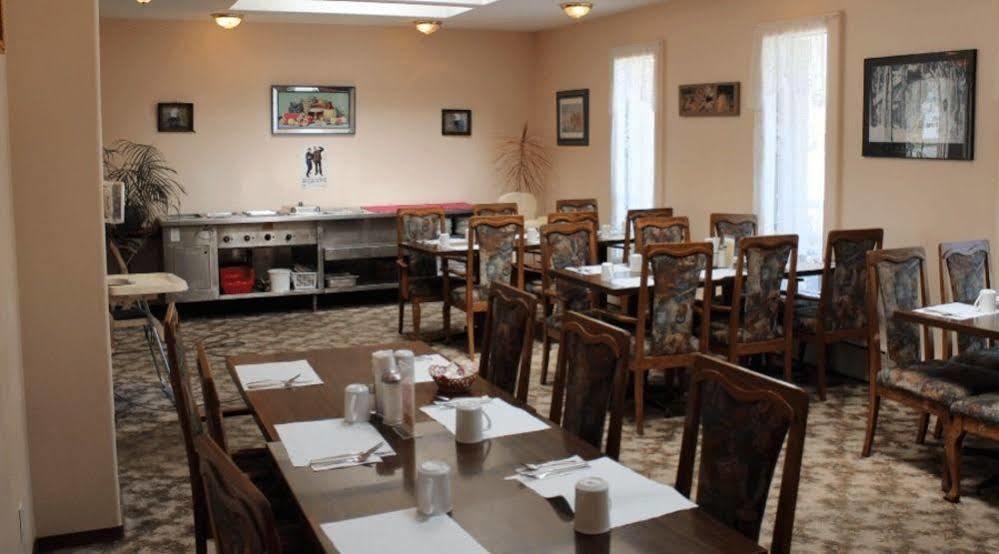 Mile Zero Motel Midway Екстер'єр фото