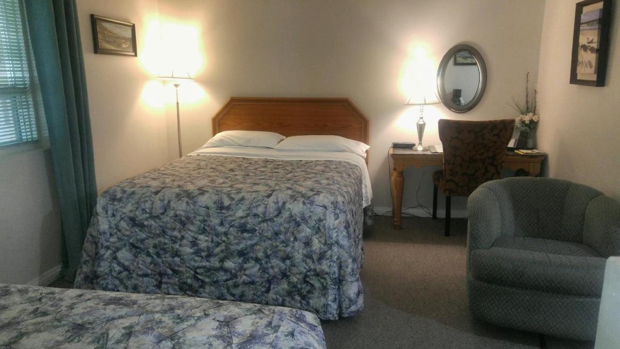 Mile Zero Motel Midway Екстер'єр фото